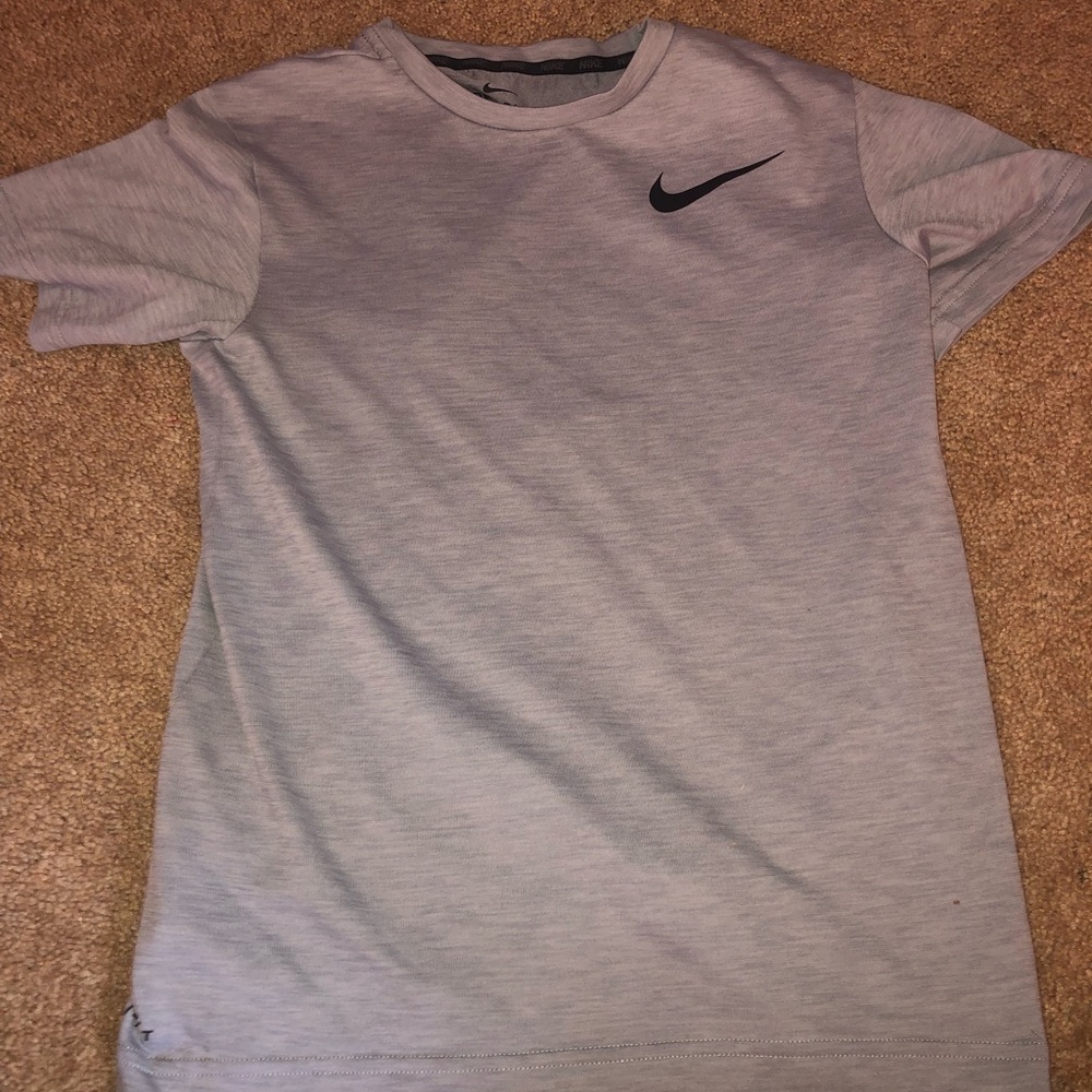 Nike tee
